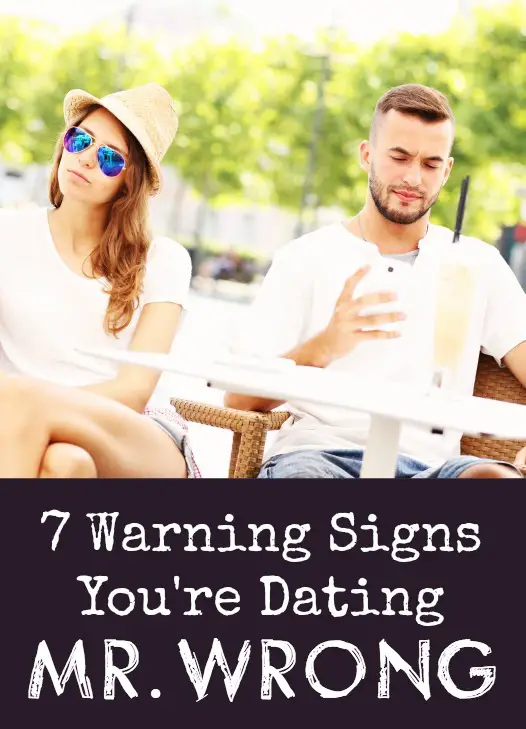top 10 signs you are dating the wrong person